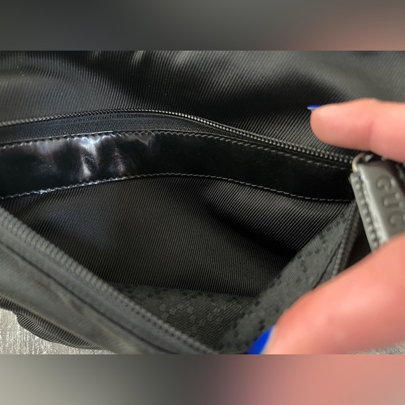 Authentic Vintage Gucci Handbag COA in Hand - Picture 4 of 13